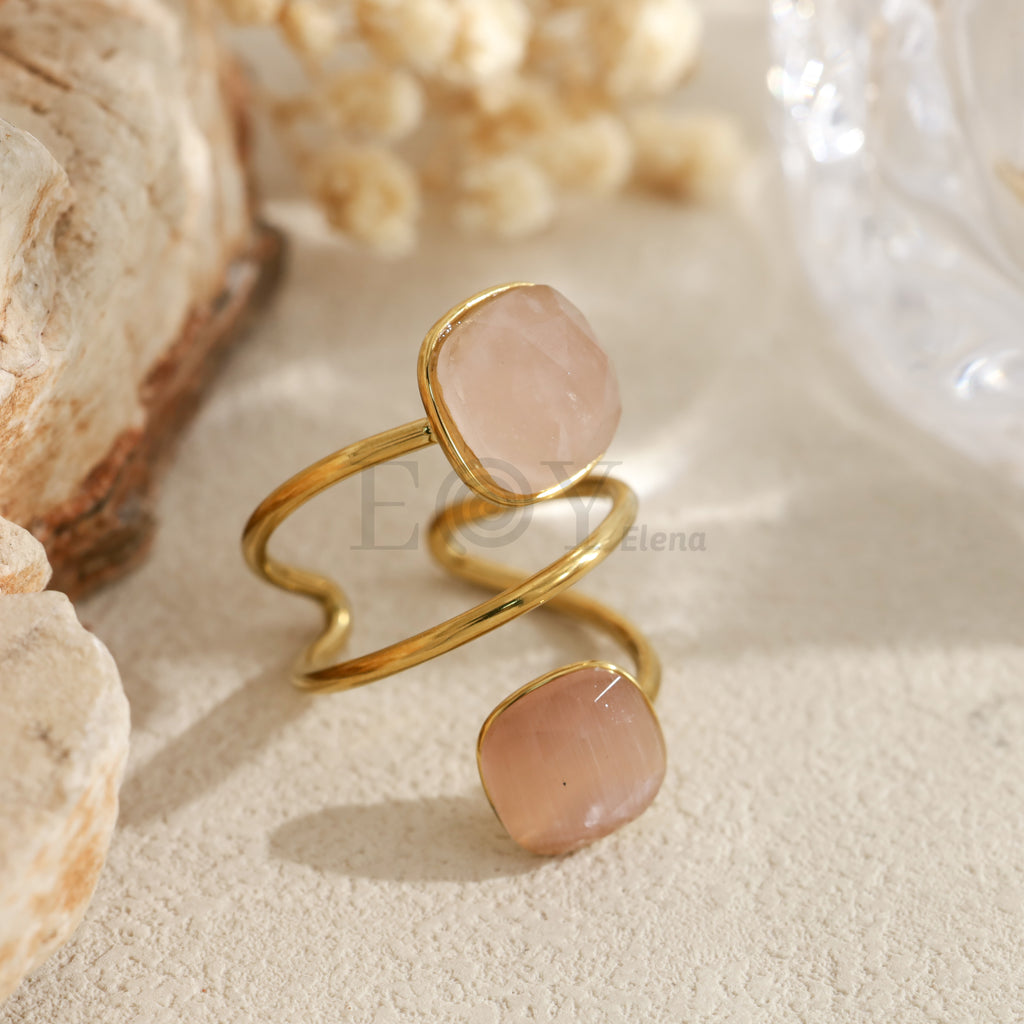 Anillo abierto con piedras cuadradas