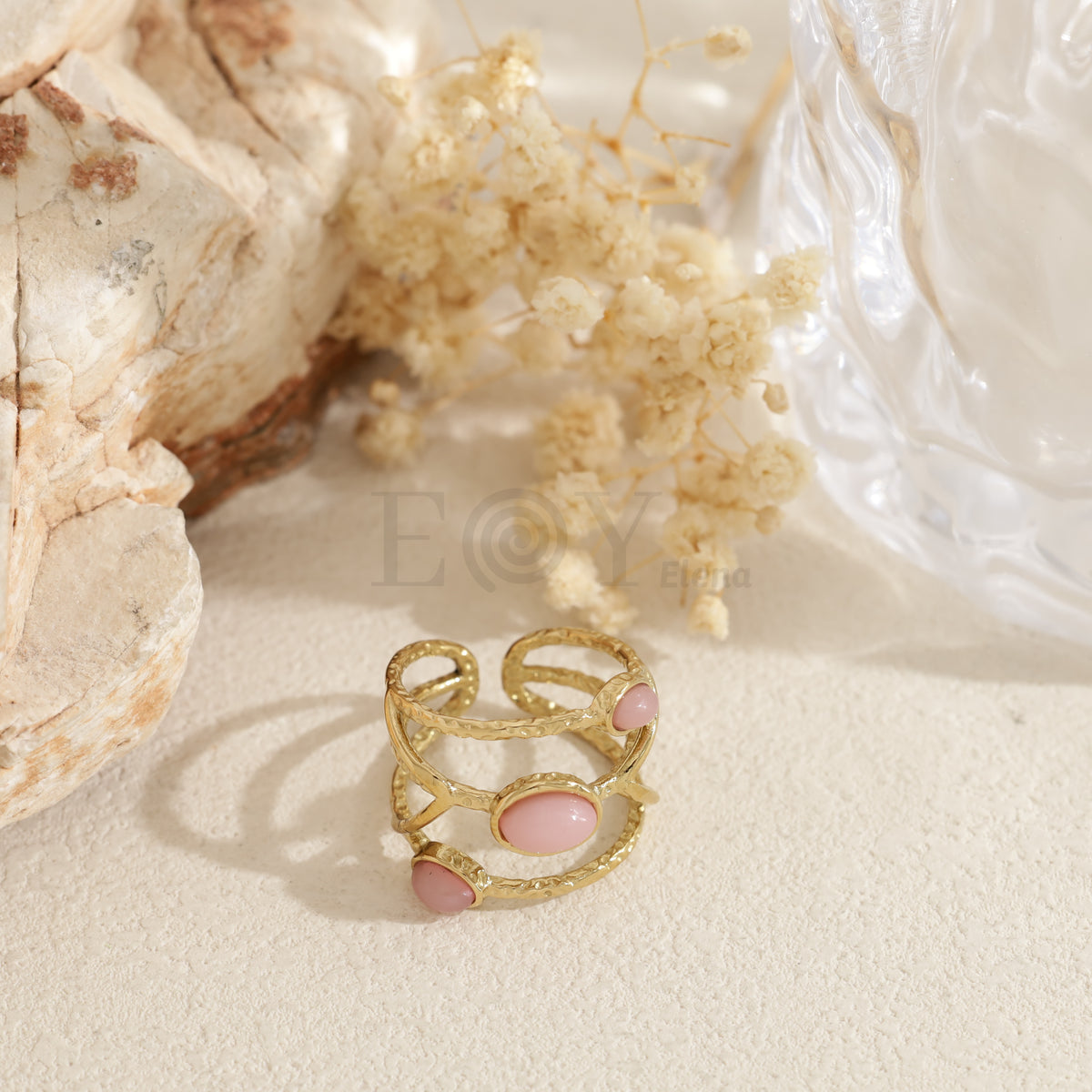 Anillo triple piedra color acero