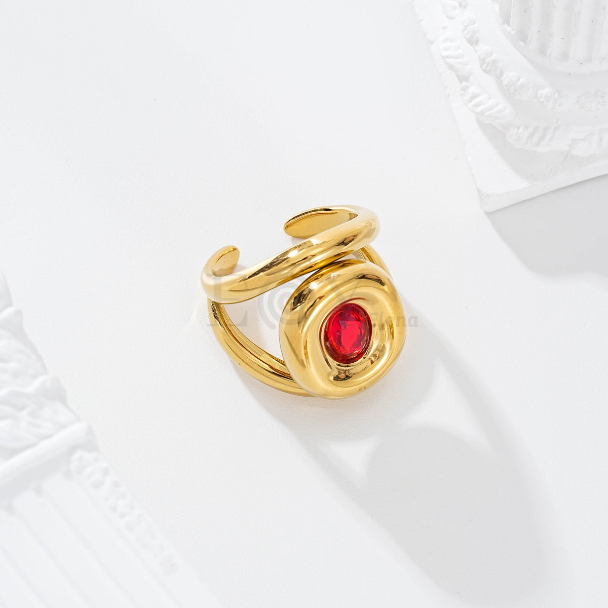 Anillo ajustable con piedra central